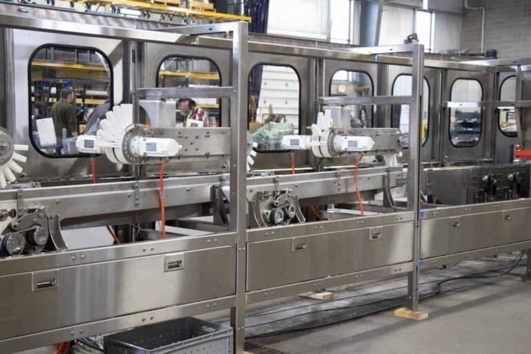 Custom conveyor systems from PHC deliver process efficiency